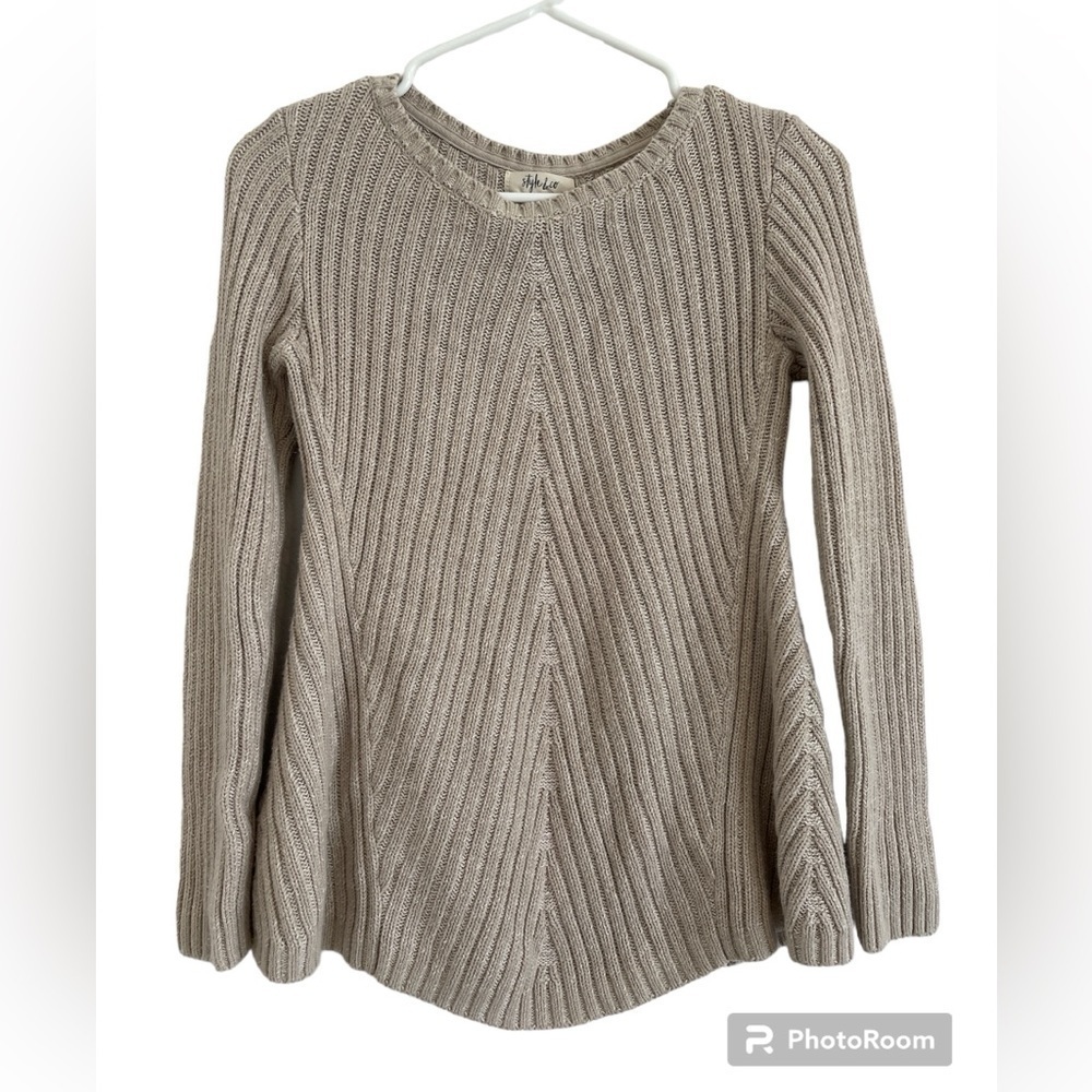 3/$20 Style & Co Textured long sleeve blouse
